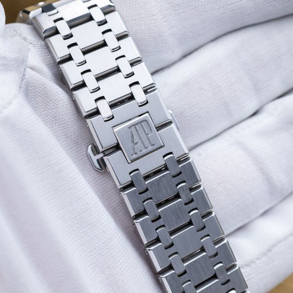 Audemars Piguet Royal Oak 15300ST.OO.1220ST.02